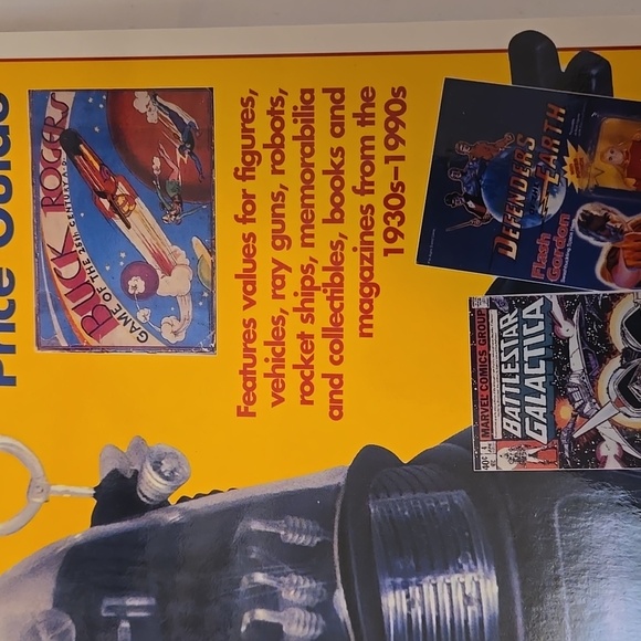 Science Fiction Collectibles Identification & Values Reference Book - Picture 2 of 11